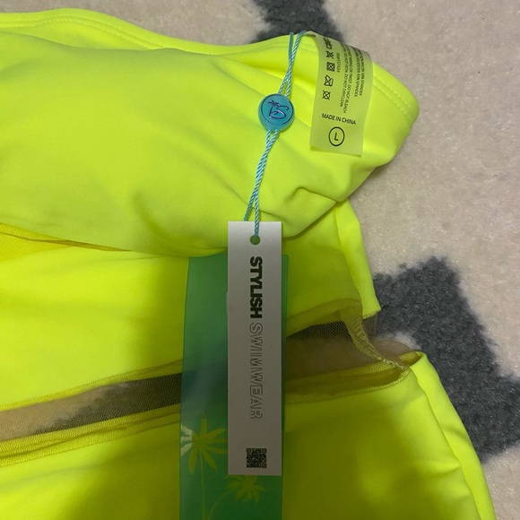 Yellow one piece swimsuit - Picture 2 of 3